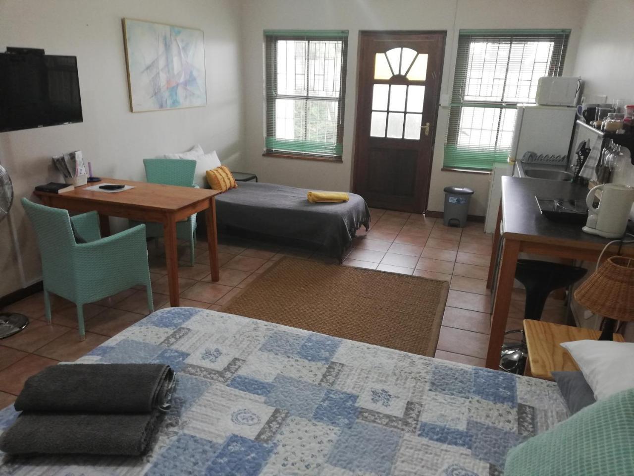 Rhodes Lodge Στέλενμπος Εξωτερικό φωτογραφία